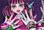 Monster High w salonie manicure